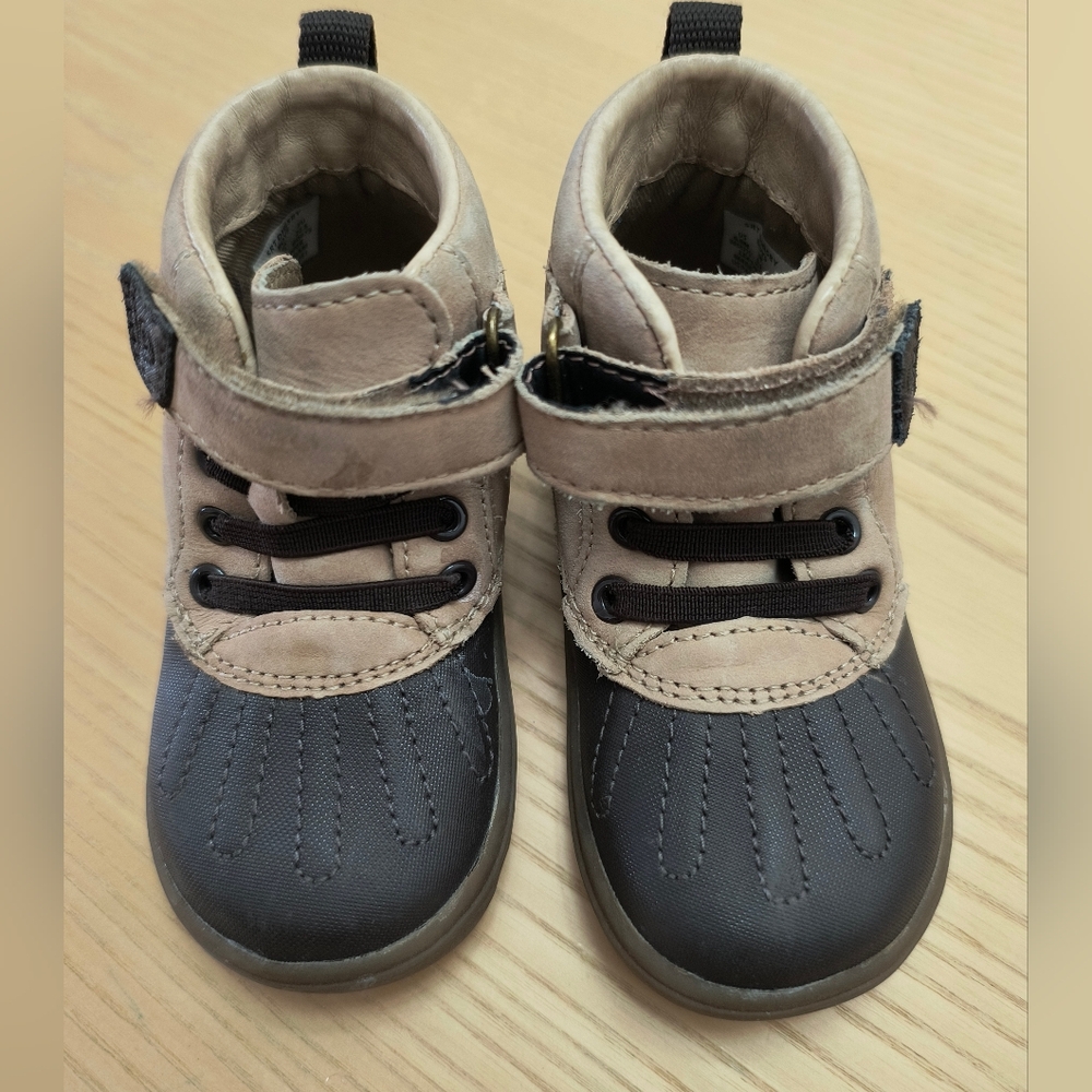 Stride Rite Boys Boots 6.5 - Great Condition